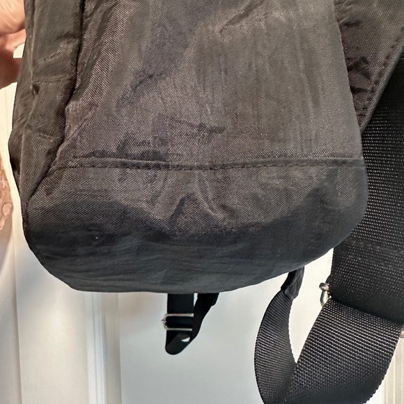 Baggallini Travel Backpack with laptop sleeve - Picture 7 of 14